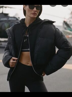 ALO Yoga | Jackets & Coats | Alo Sherpa Snow Angel Puffer | Poshmark